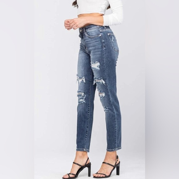 NWT JUDY BLUE High Rise Distressed Boyfriend Fit Jeans - Picture 5 of 13